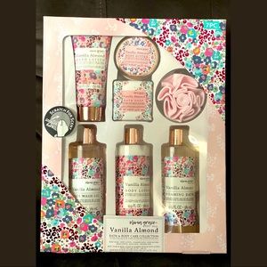 Olivia Grace bath & body set